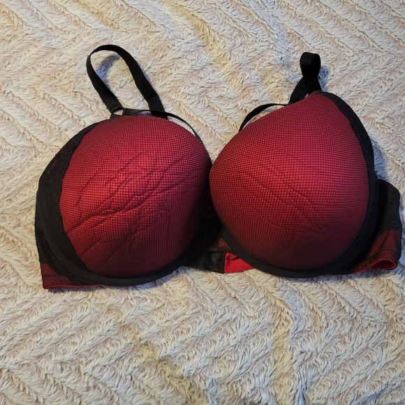 NWOT Sexy Torrid Bra with Cage Detailing - Picture 2 of 5